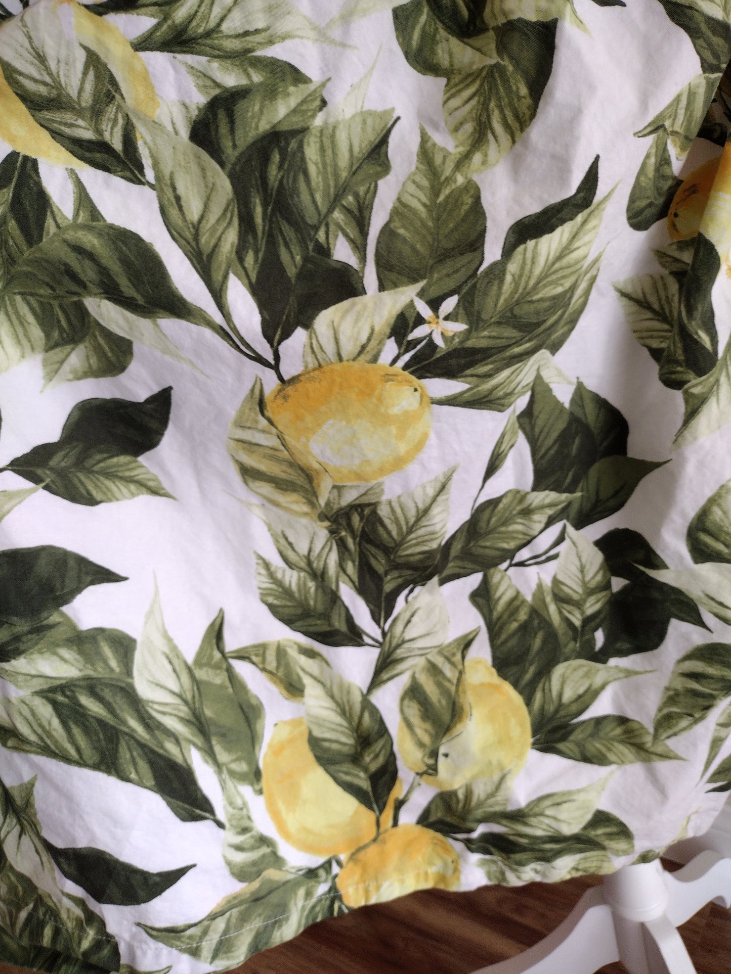 Lemon print tea length vintage skirt, size 4