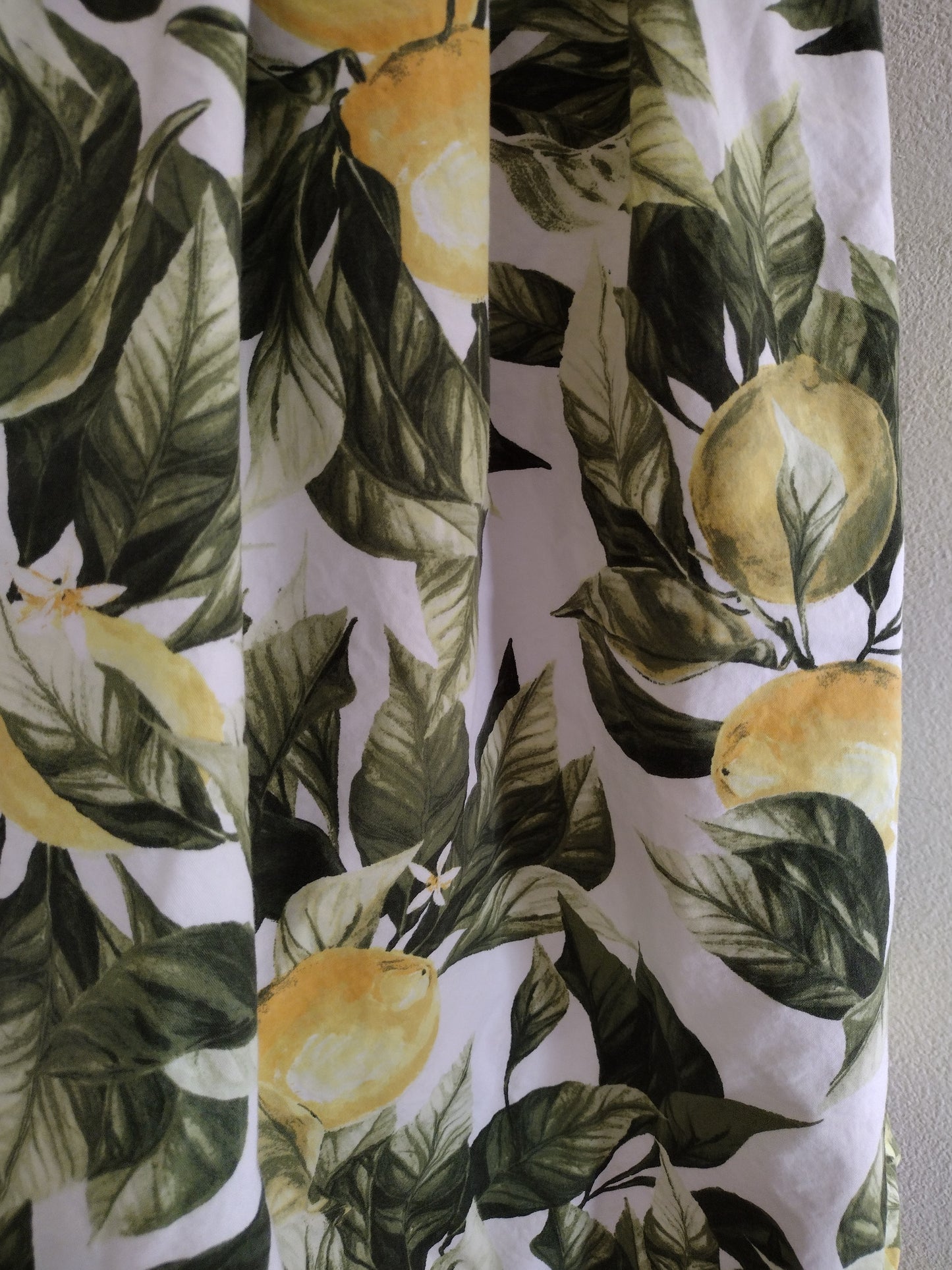 Lemon print tea length vintage skirt, size 4