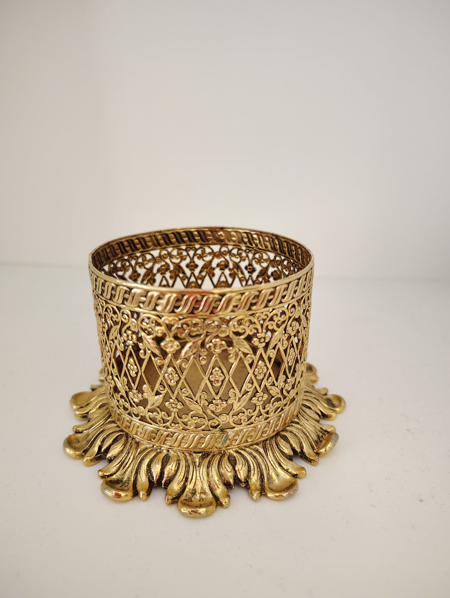Vintage Stylebuilt Hollywood Regency Filigree Cup