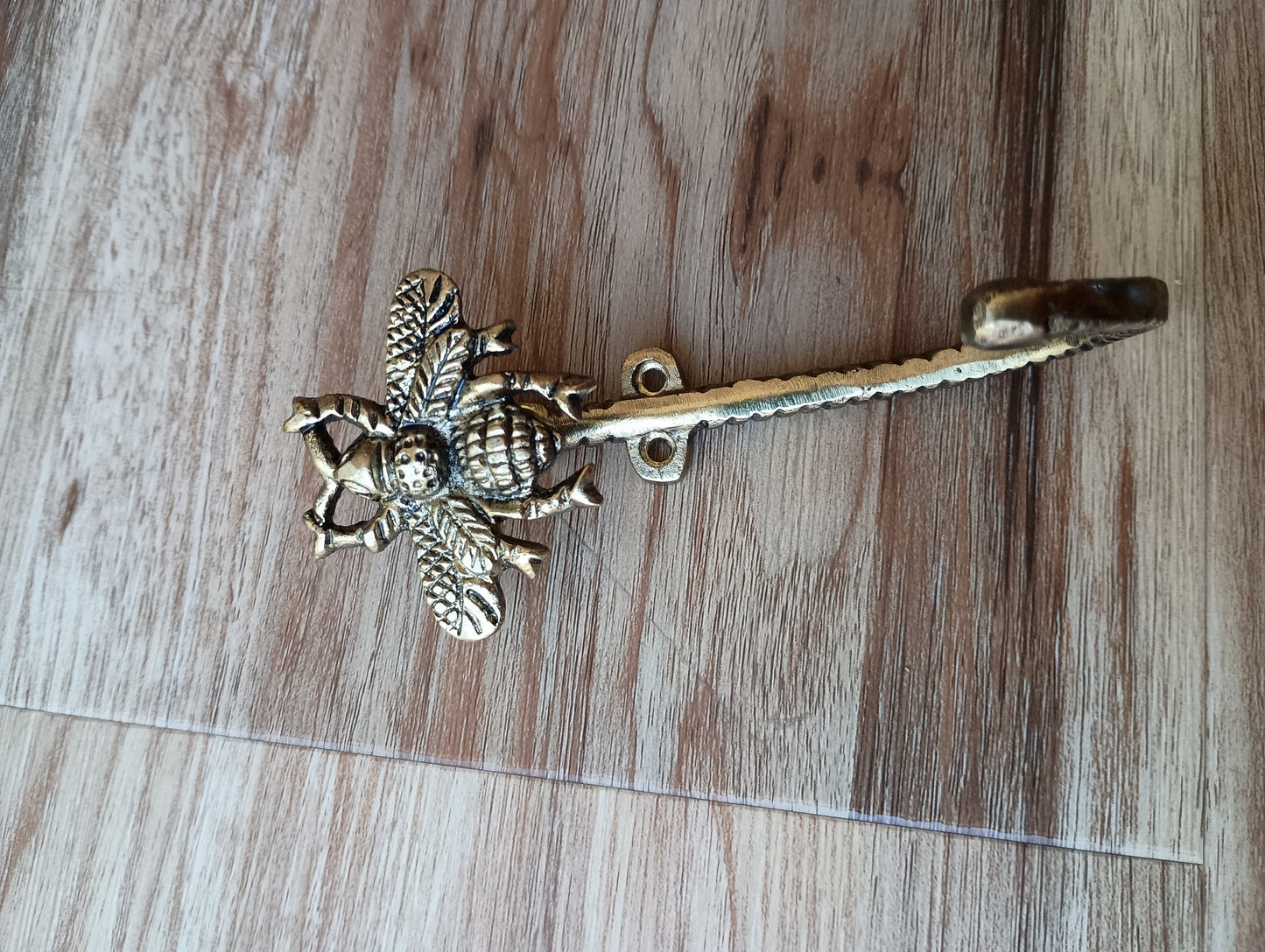 Brass bumblebee wall hook