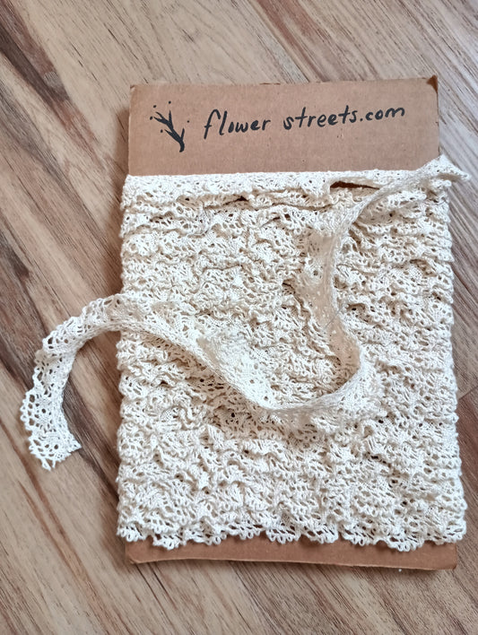Vintage cotton lace, off white